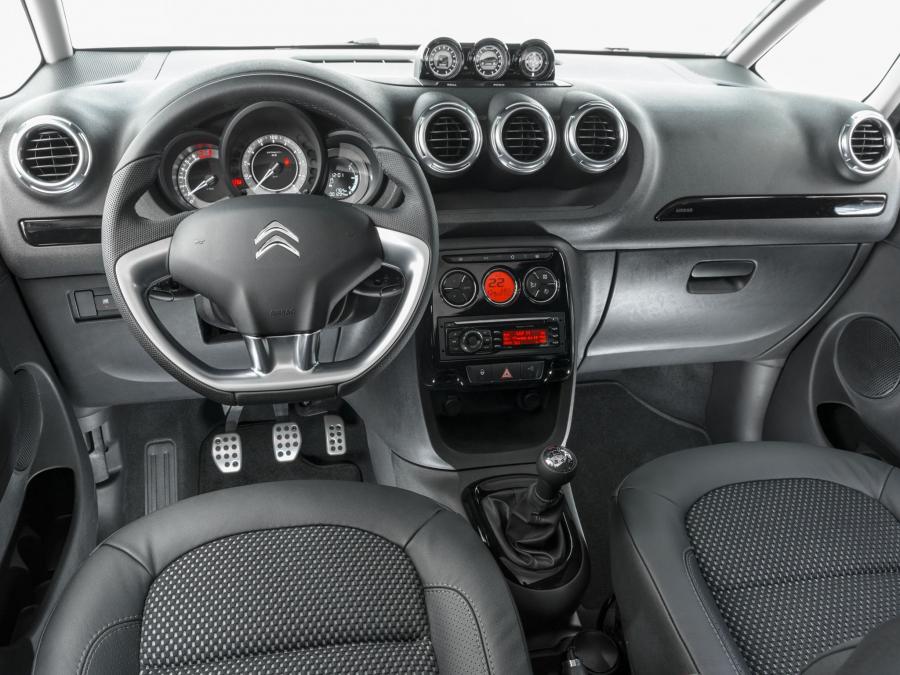  Citroen AirCross 2010 года  (фото 22 из 27)